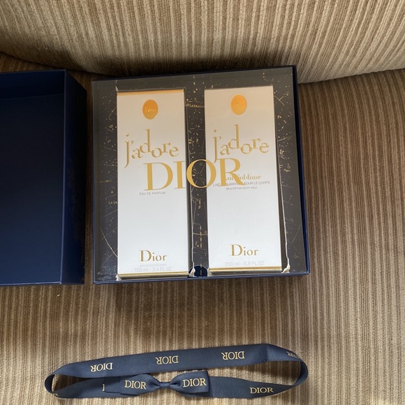 Dior perfume gift set with box - Picture 2 of 3